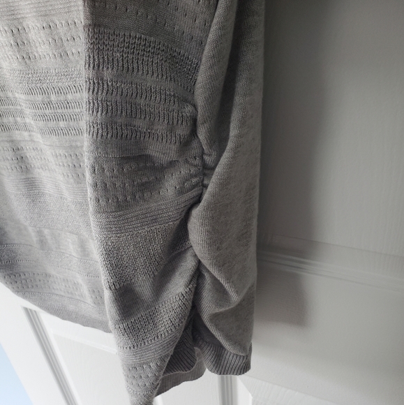 Worthington Gray Sweater - Picture 6 of 10